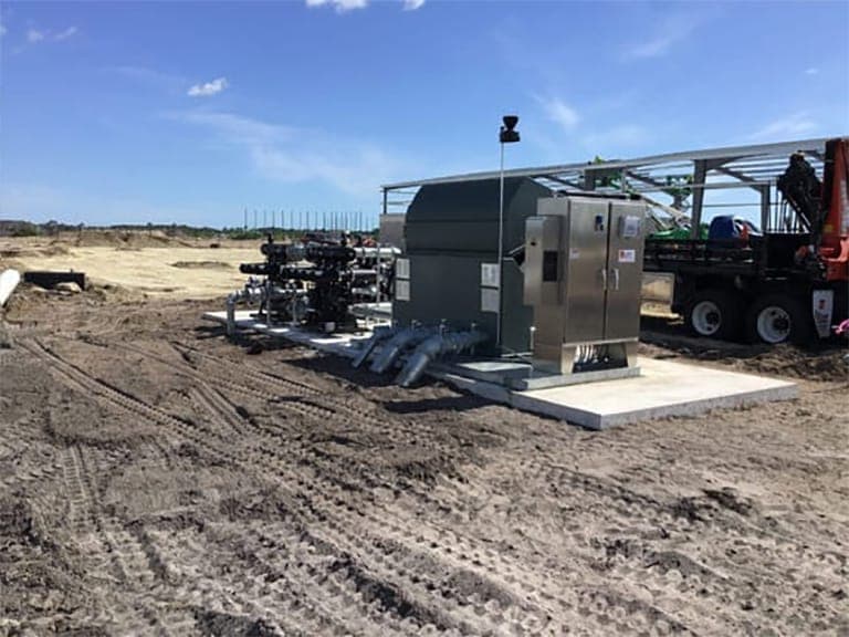 Alternative view of Pump station being installed at Atlanta Braves